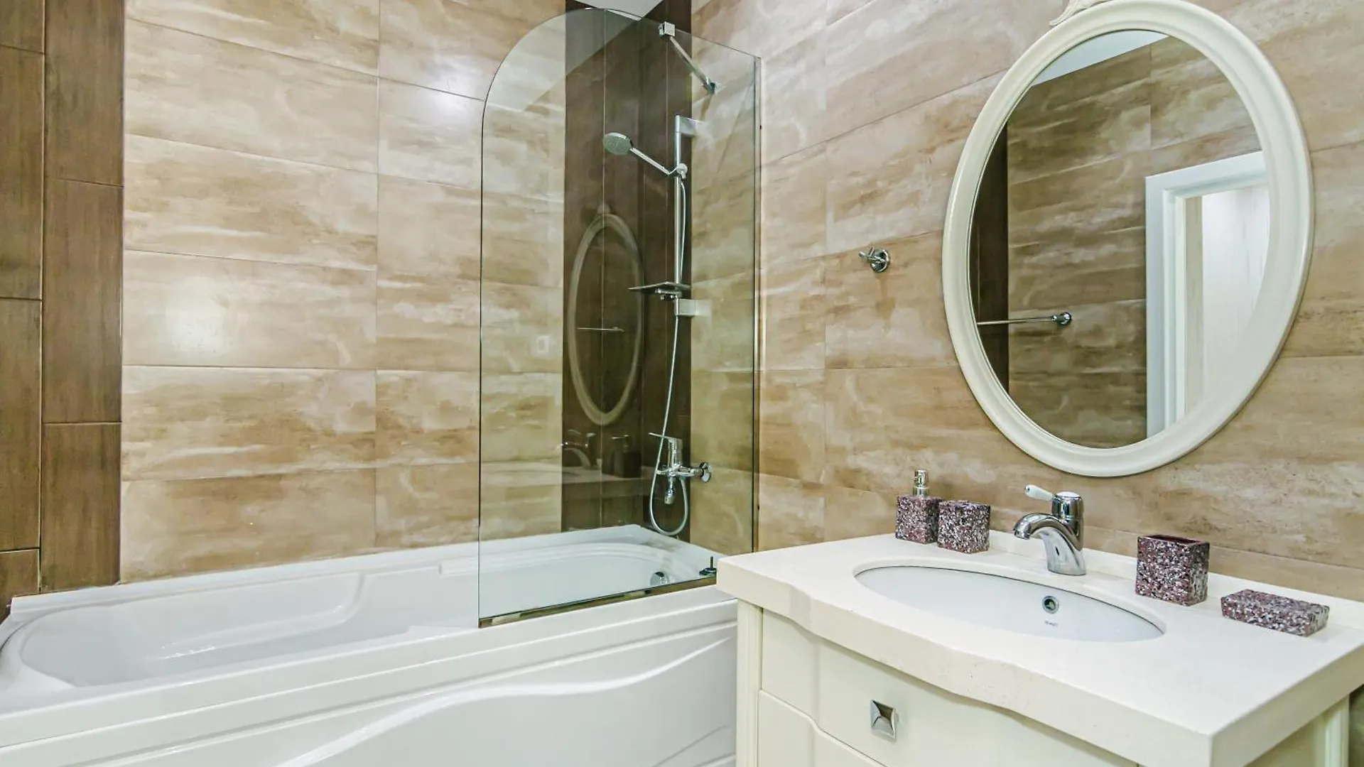 Baku Deniz Mall Family Hotel Apartment